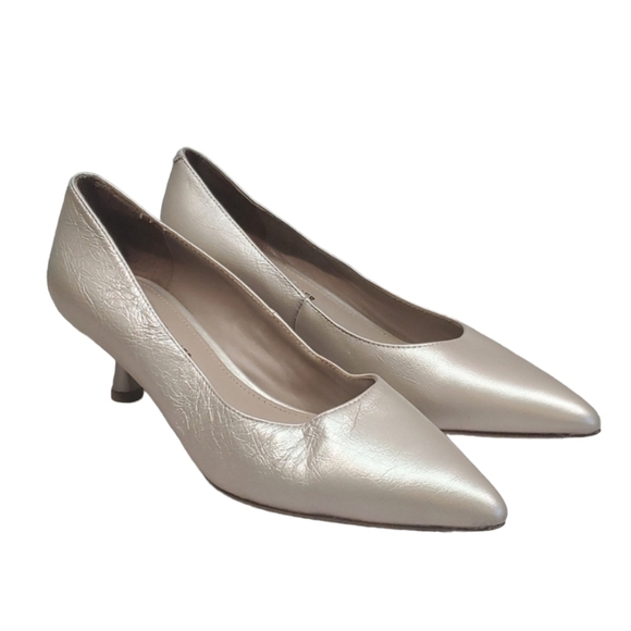 NEW Donald J Pliner Women Dress Heels Pointed Toe shoes sz 6.5M - Picture 1 of 12